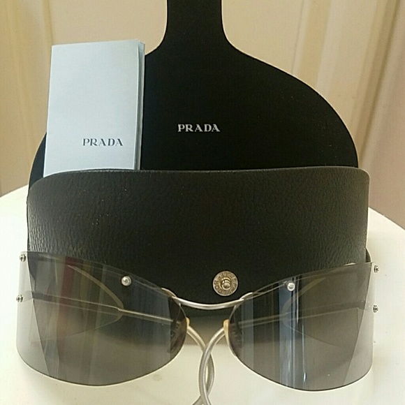 Designer Sunglasses - Picture 2 of 8